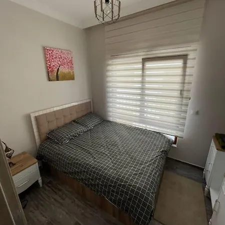 New Apt In The Cntr Of Alanya, 30 Mt From The Sea Apartament