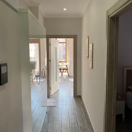 Apartament New Apt In The Cntr Of Alanya, 30 Mt From The Sea *